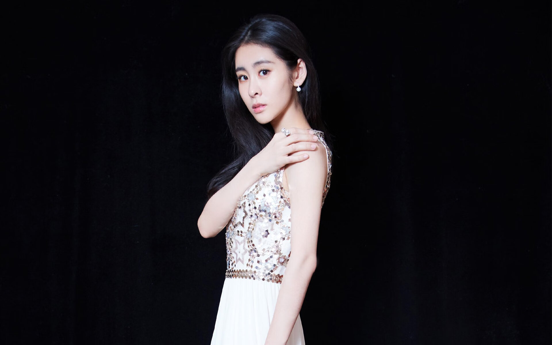 开云-福登闪耀全场，日本绝境逆袭波兰—战术、意志与命运的绿茵交响