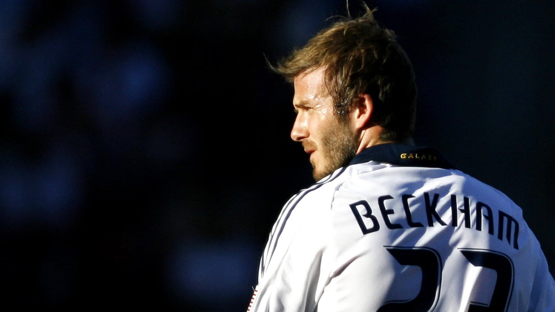 开云体育中国-孤勇者与胜利军，当阿克扛起红魔的荣耀战旗